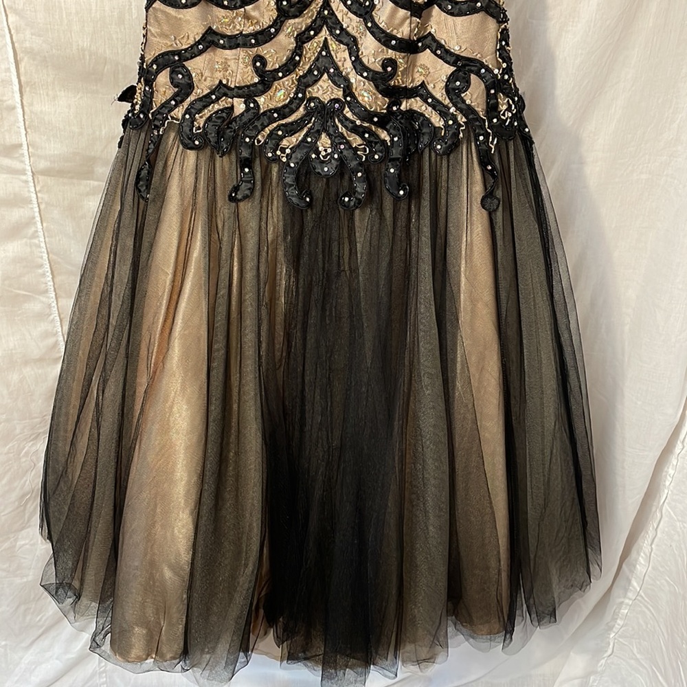 Jovani strapless mermaid black and tan Prom Dress. sz 6 - Picture 3 of 9